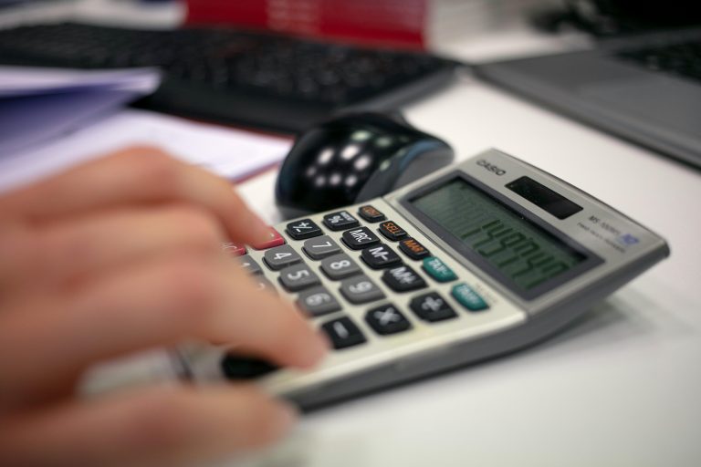 Lo que no sabía sobre impuestos cuando empecé a invertir (y lo que me costó descubrirlo)